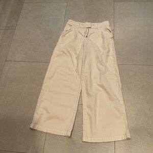 American Eagle Trousers 2 short